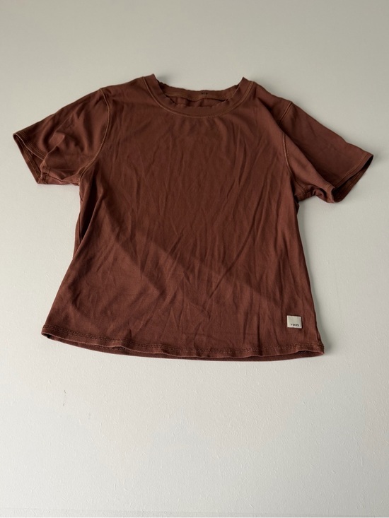 Vuori Tops - Brown Vuori Pose Fitted Tee